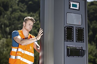 EFKON flexible toll enforcement station Image shows EFKON flexible toll enforcement station