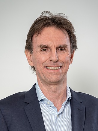 The image shows Andreas Weiss