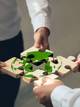Photo representing the experienced EFKON management team